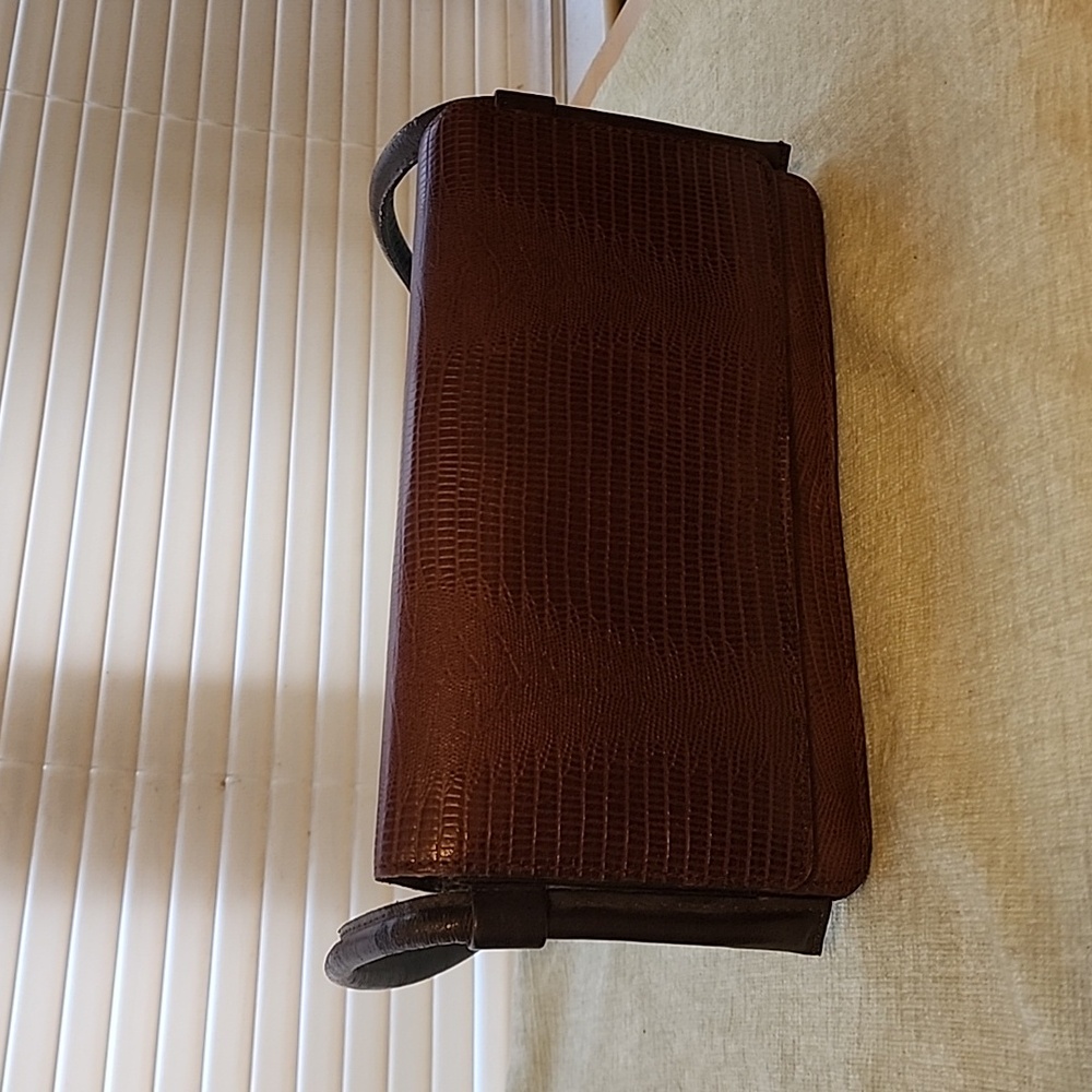 UNBRANDED HANDBAG